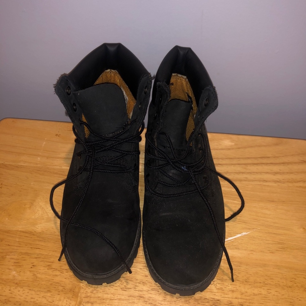 Black Timberlands - Picture 2 of 2